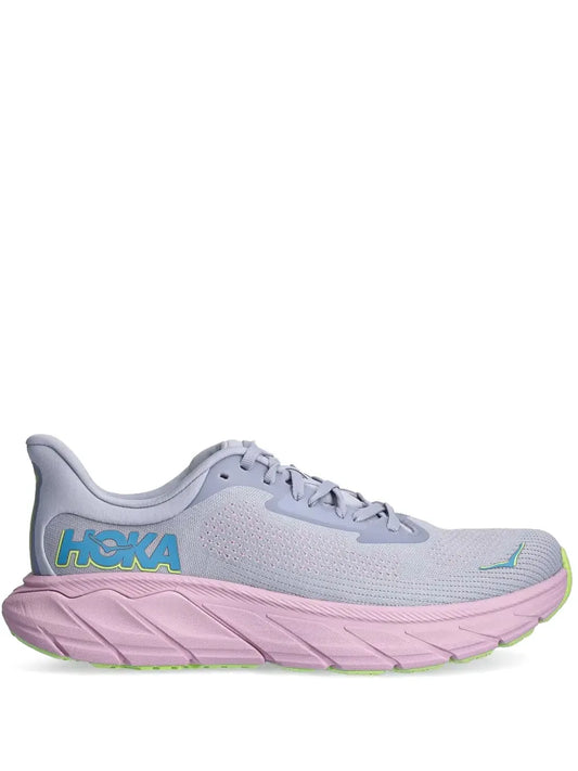 HOKA Arahi 7 sneakers